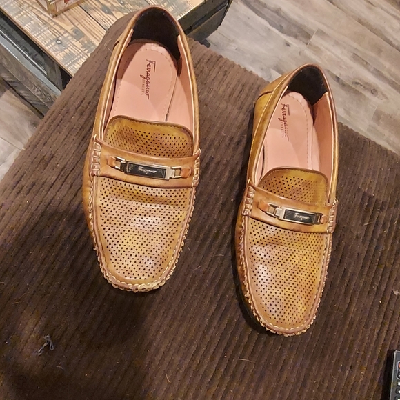 Salvatore Ferragamo Italiya loafers - Picture 2 of 8